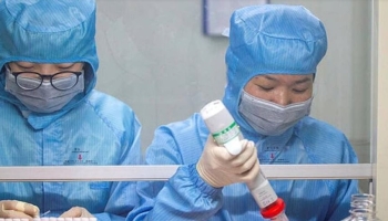 coronavirus : un vaccin contre le covid-19 tester a Wuhan
